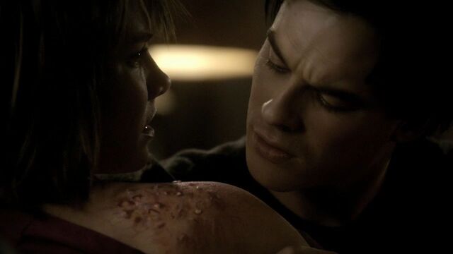 File:211VampireDiaries1743.jpg