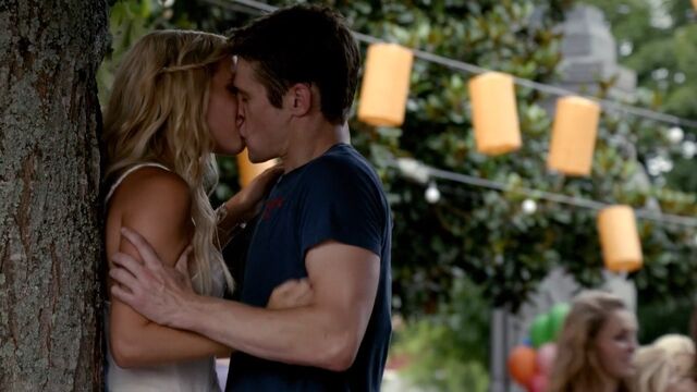 File:Mattrebekah5x01.jpg