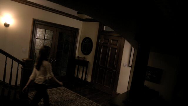 File:TVD1x09-Gilbert House 20.jpg
