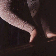 Tumblr mf0h7o40L71r4wyn7o4 250.gif