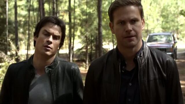 File:6X10-84-AlaricDamon.jpg