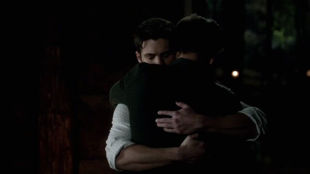 File:320VampireDiaries1214.jpg
