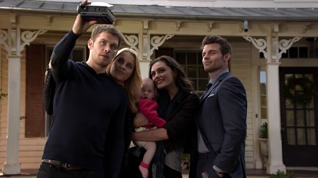 File:Normal TheOriginals209-1221KlausElijahHayleyRebekahHope.jpeg