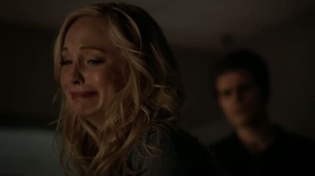 File:6X14-95-CarolineStefan.jpg