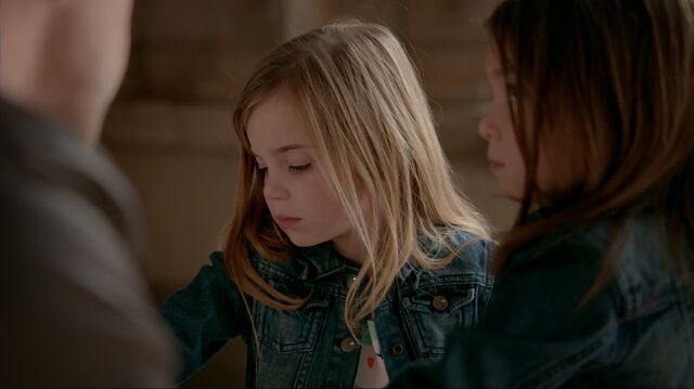 File:722-Lizzie-Josie4.jpg
