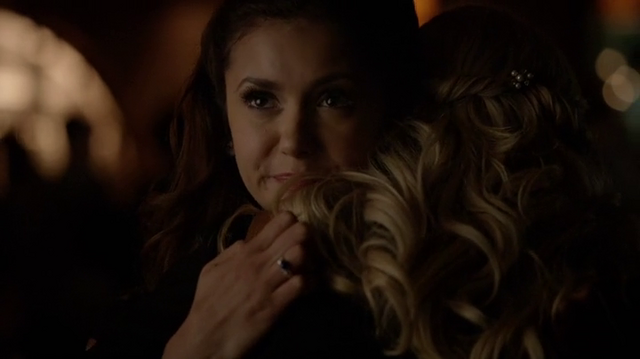 File:6X15-74-CarolineElena.png