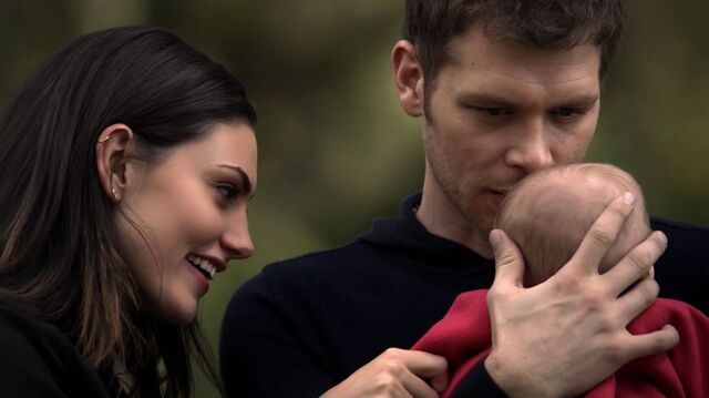 File:Normal TheOriginals209-0643KlausHayleyHope.jpeg