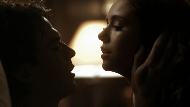 File:216VampireDiaries1722.jpg