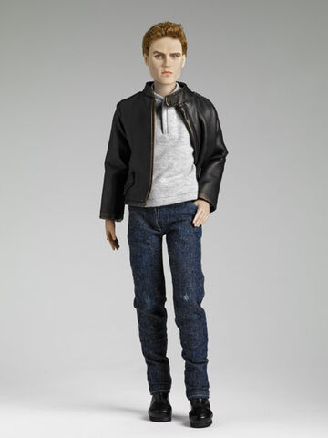 File:Stefan-salvatore-tonner-doll.jpg