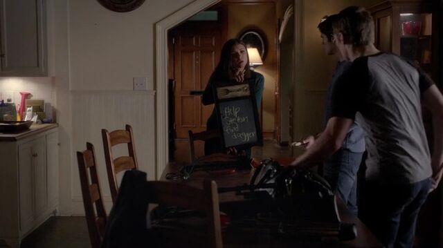 File:TVD4x12-Gilbert House 66.jpg