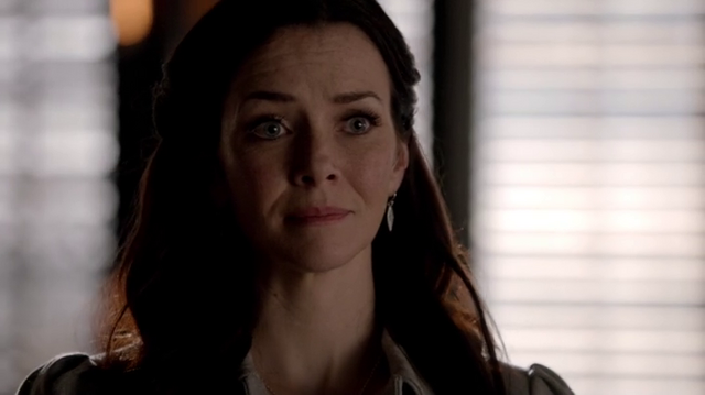 File:6X18-92-Lily.png