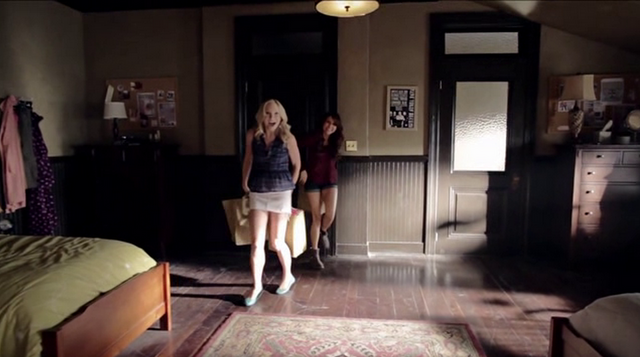 File:Caroline and Elena 5x8.png