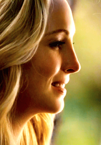 File:Caroline F 5X11.png
