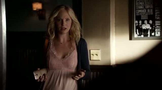 File:6X10-13-Caroline.jpg
