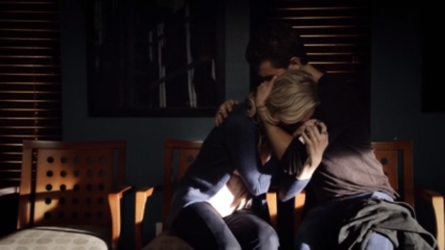 File:Caroline-crying-on-stefan.png