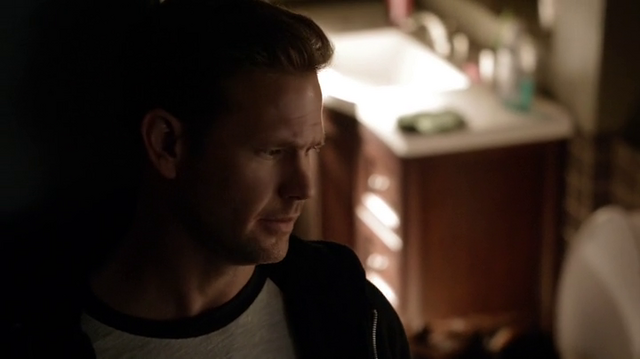 File:6X15-16-Alaric.png