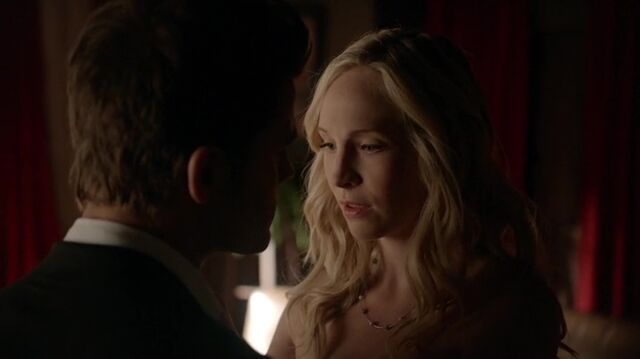 File:7X01-70-StefanCaroline.jpg