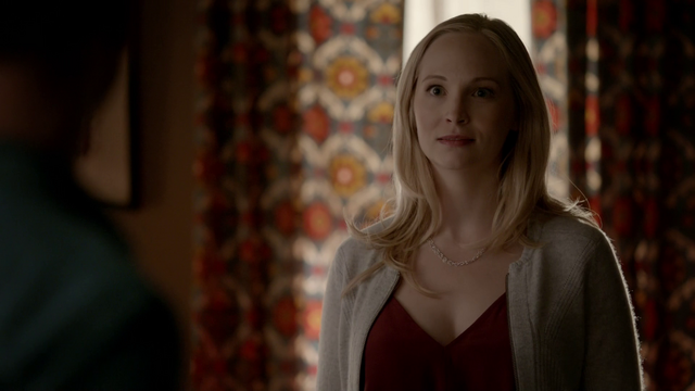 File:720-012-Caroline~Alaric.png