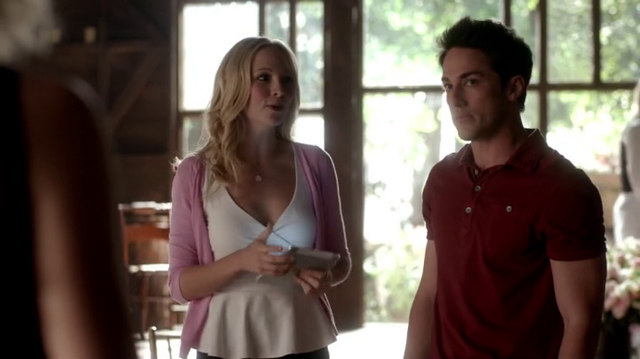 File:6X21-39-TylerCaroline.png