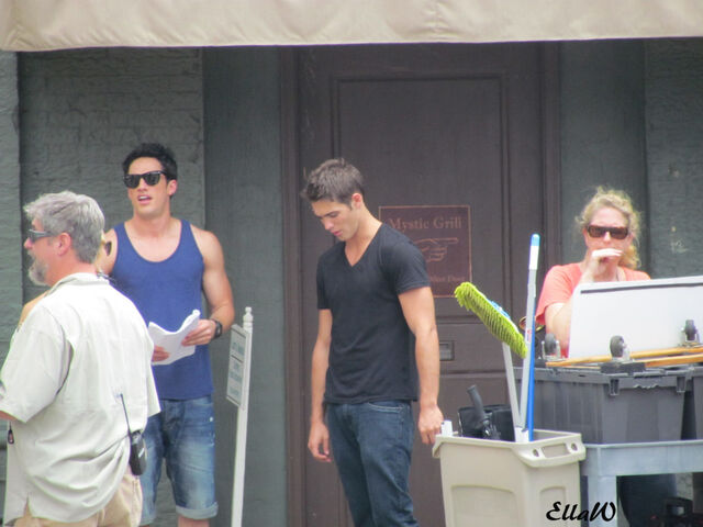 File:Tvds3-07bts.jpg