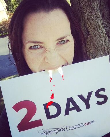 File:2015-10-06 Annie Wersching Twitter.jpg