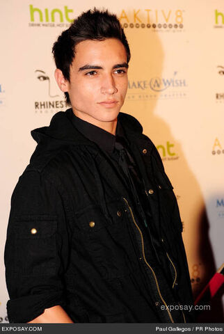 File:Marco-james-02.jpg