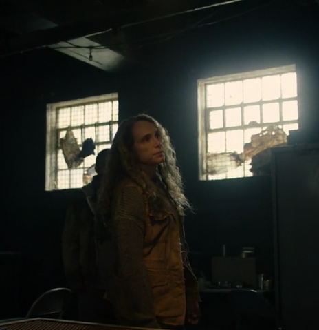 File:1x04 coming back quaid.png