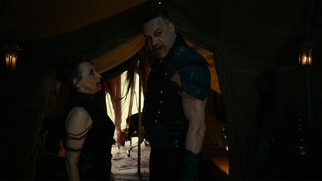 File:He's Coming 1x12 Julius and Mama at vampire camp.jpg