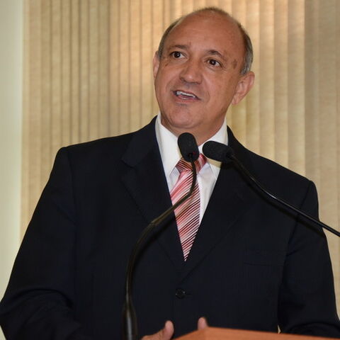 Arquivo:Pastor Apolo.jpg