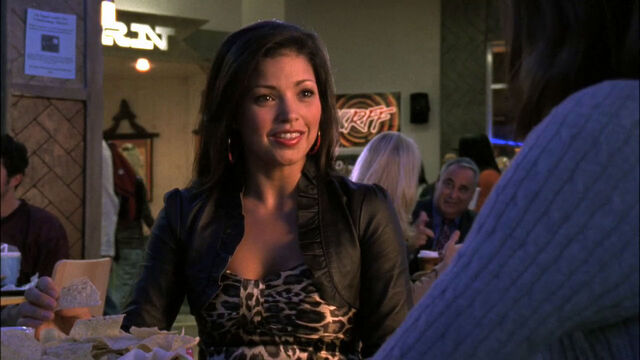 File:VeronicaMars3x07ScarlettReyes.jpg
