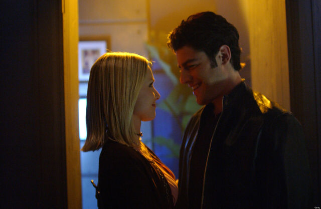 File:VERONICA-MARS AND LEO.jpg
