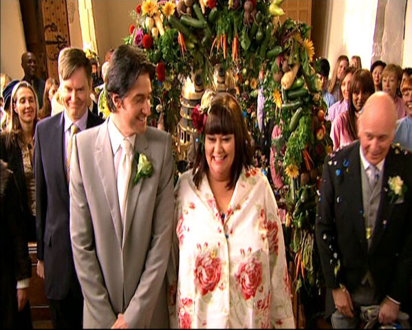 File:Geraldine and Harry's wedding.jpg