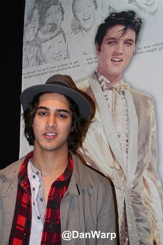 File:Elvis.jpg