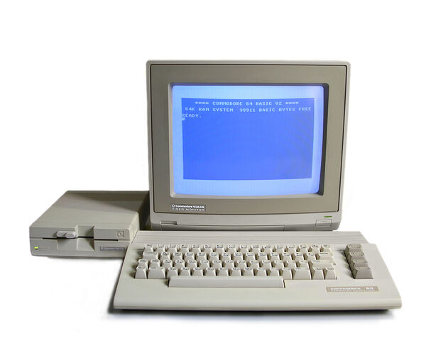 Plik:C64c system.jpg