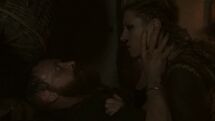 Lagertha kills knut