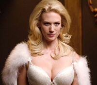 White Queen First Class