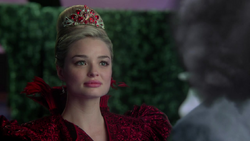 Red Queen OW105