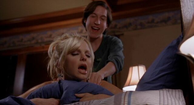 File:Massage time!.jpg