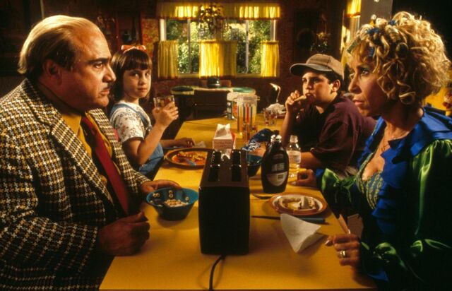 File:The Wormwood Family.jpg