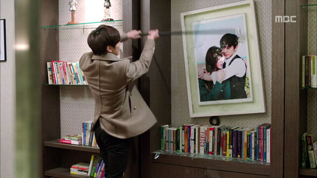 File:Hyungjoonbreakerdown.jpg
