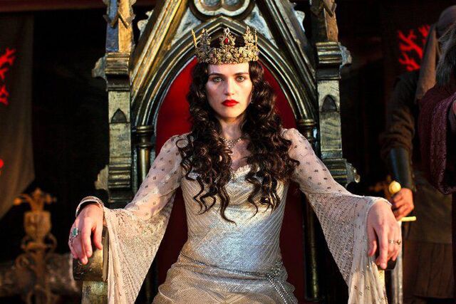 File:Queen Morgana Pendragon.jpg