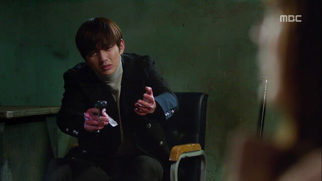 File:Hyungjooninsane2.jpg