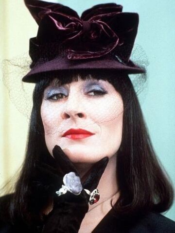 File:Miss Eva Ernst.jpg