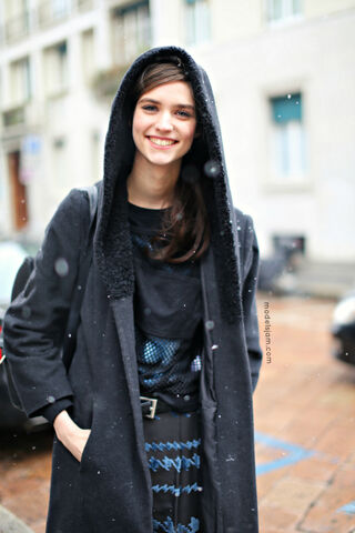 Fichier:Claudia Sarre.jpg
