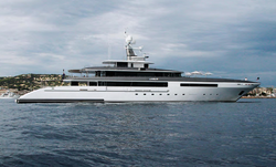 Yacht Amelie.png