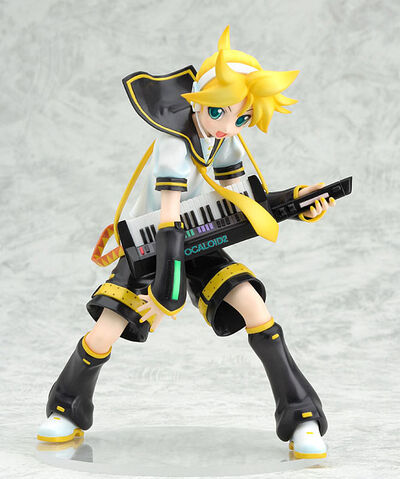 File:Kagamine Len 1 8 figurine.jpg