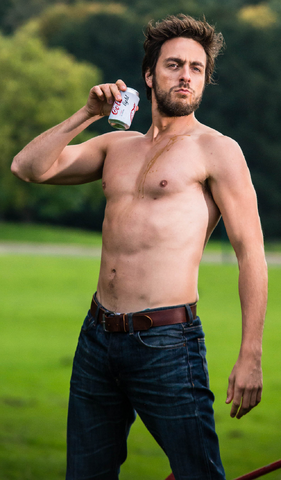 File:Guga Baúl als Bartel Van Riet Tegen de Sterren op S4.png