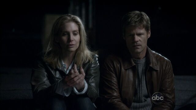 File:Erica&Jack1x01.jpg