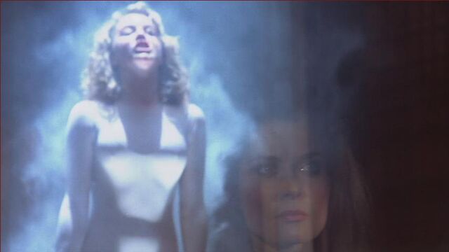 File:Julie conversion 324.jpg