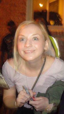 File:Crazy eyes of Emily Kinney so cute.jpg